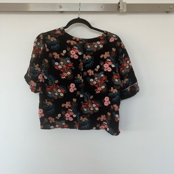 Forever21 Floral Short Sleeve Button Down Size L - Picture 7 of 7